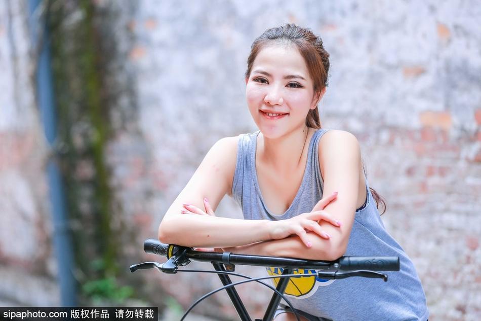 帕森斯：康寧漢姆的各項場均數(shù)據(jù)都好過庫里 他應該是二陣